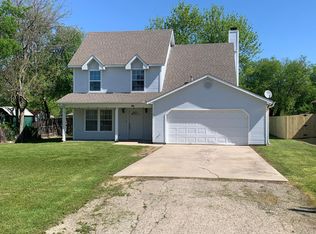 526 W Lake St, Krum, TX 76249