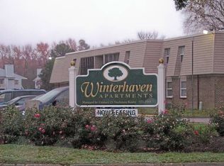11 Leo Ct, Newport News, VA 23606