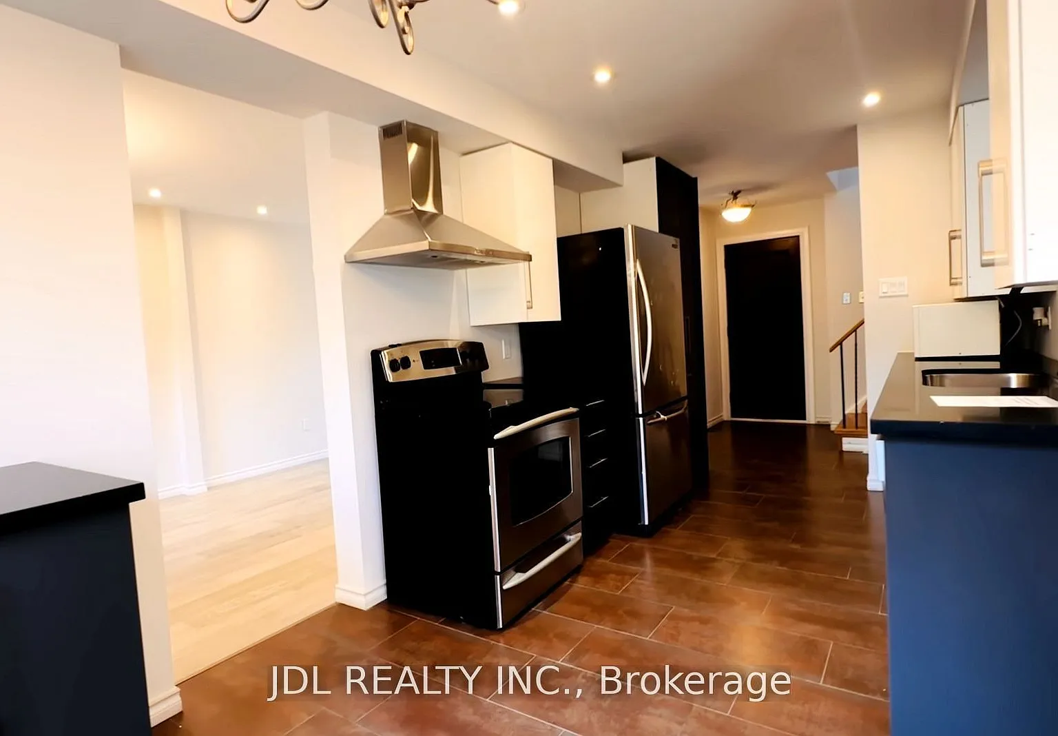 4 bed, $3,850 — Photo 3