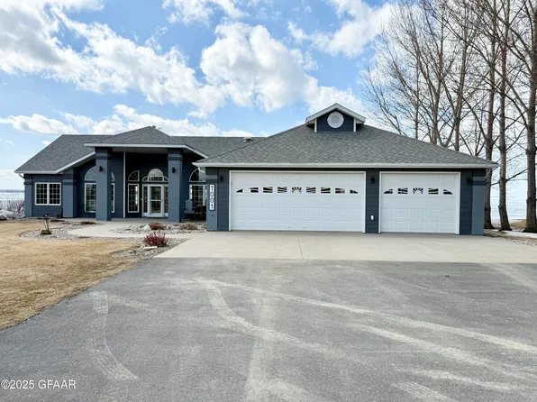 1001 Prairiewood Ln, Warwick, ND 58381