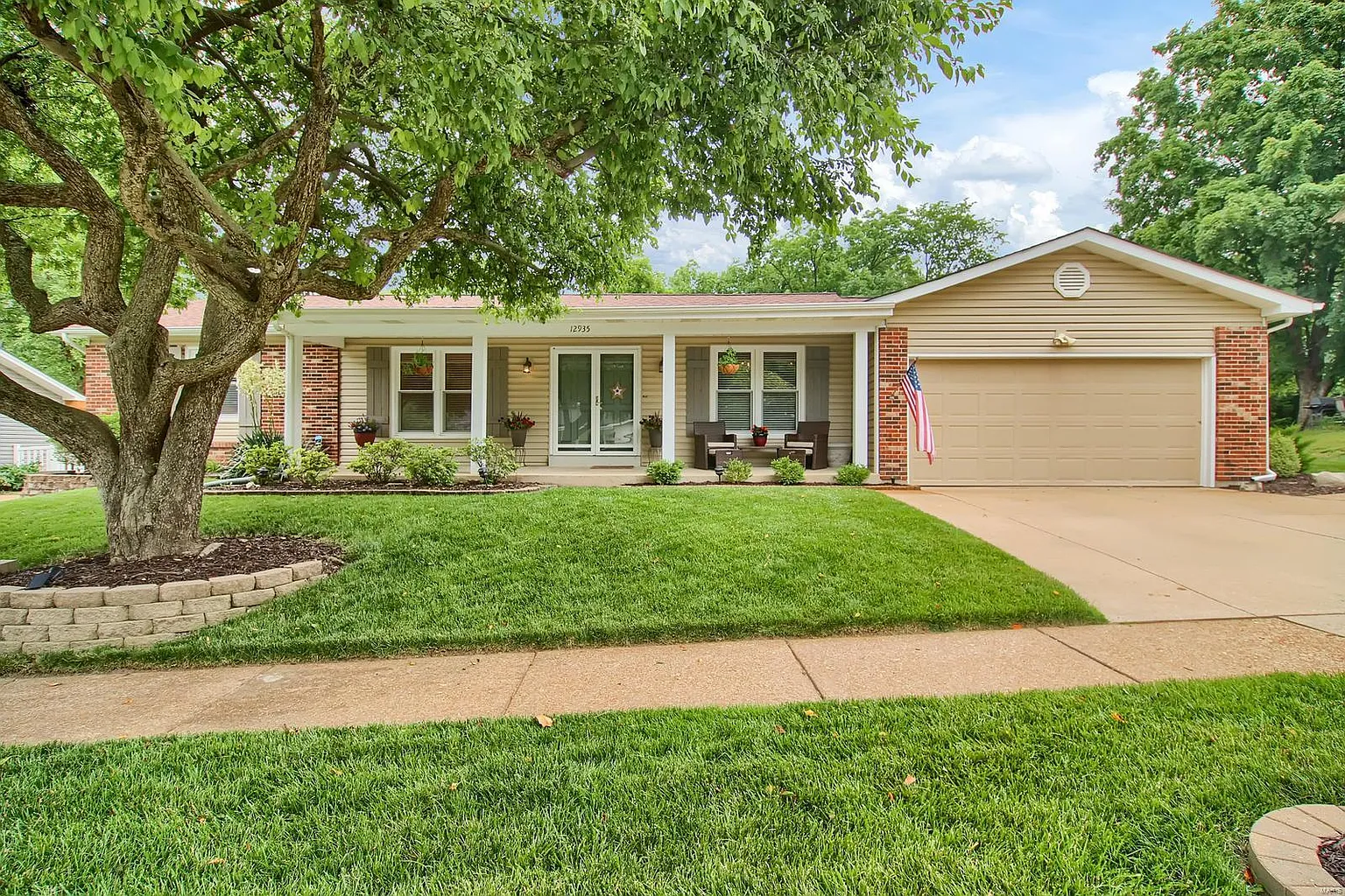 12935 Mayerling Dr photo 1