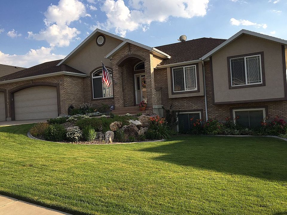 2nd image of 785 Edgewood Dr