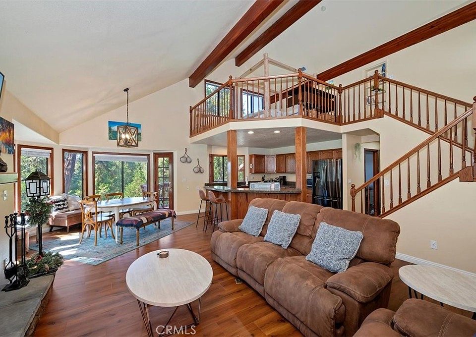 1st image of 920 Arbula Dr