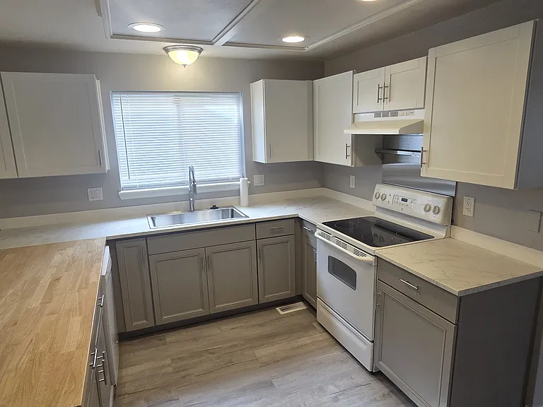 11351 W Parkhill Dr — Photo 7