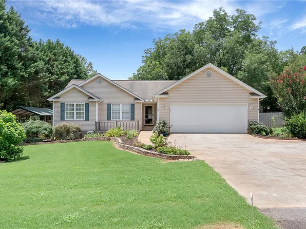 524 Pecan Grove Rd, Seneca, SC 29672