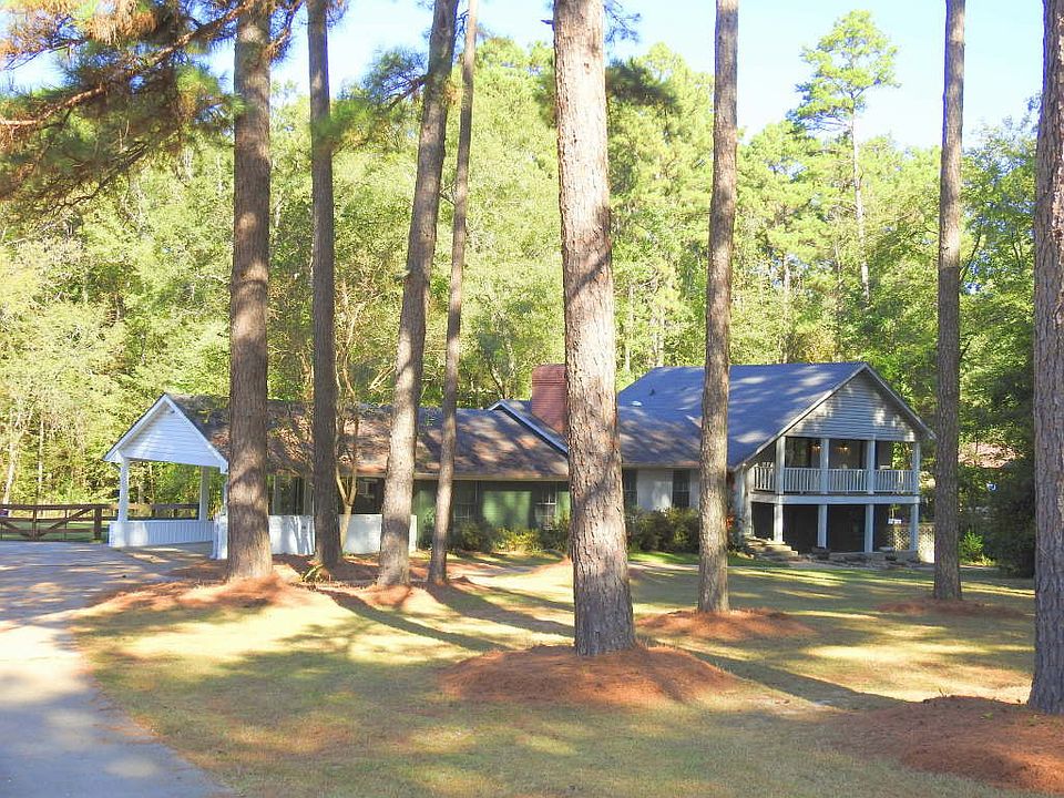 1st image of 207 Chinquepin Dr