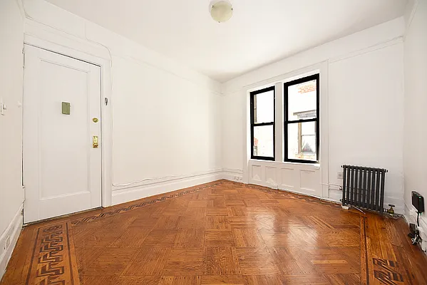 Rented by Buchbinder & Warren | media 2