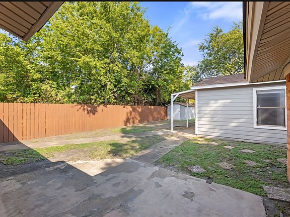 3rd image of 2539 Hillsboro Ave #2