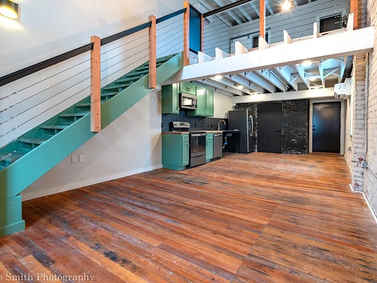 101 E Walnut St #213 — Photo 12