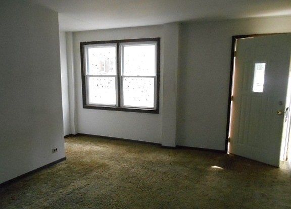 2nd image of 3404 N Lavergne Ave