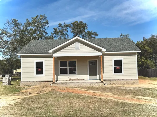 354 Bryant St, Brundidge, AL 36010