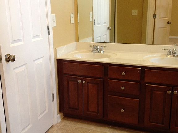 Bathroom Upstairs