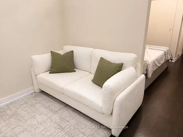 20 Richardson St #1005 — Photo 5
