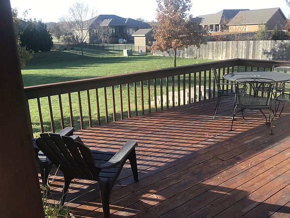 Peaceful backyard 