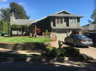90 NW Willowbrook Ct, Gresham, OR