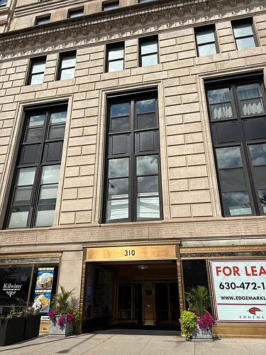 310 S Michigan Ave Photo 1
