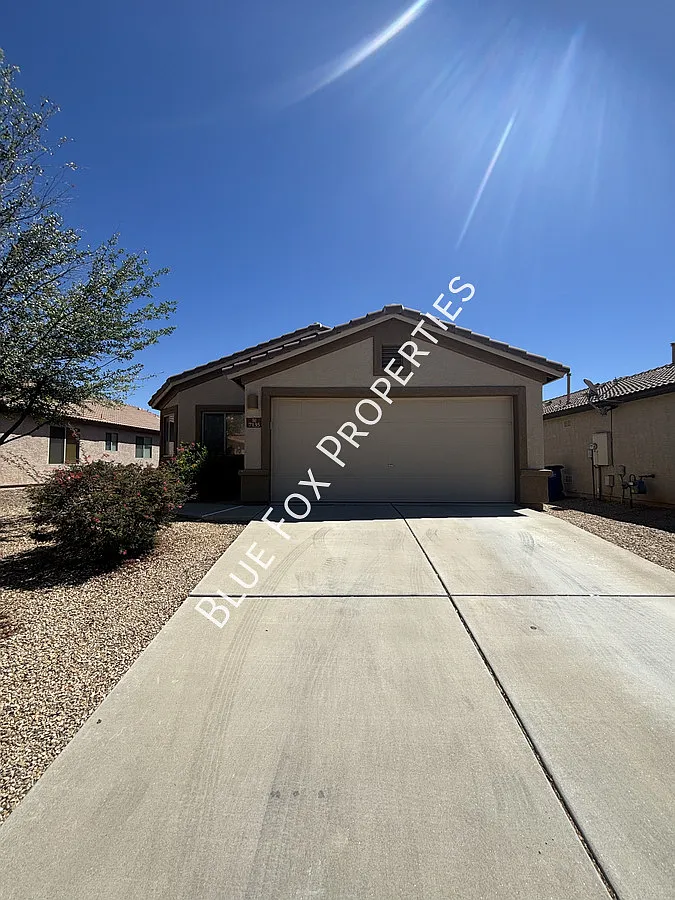 7135 S Oakbank Drive — Photo 1