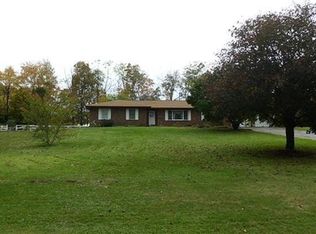 483 E 830 N, Valparaiso, IN 46383
