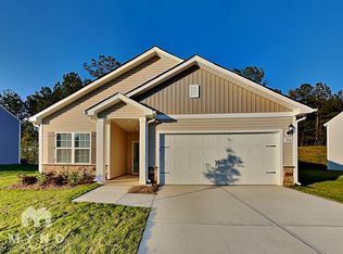 316 Ivy Bank Dr, Angier, NC 27501