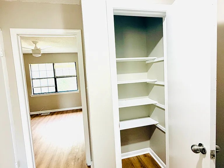 6 Almond Ct #5C — Photo 7