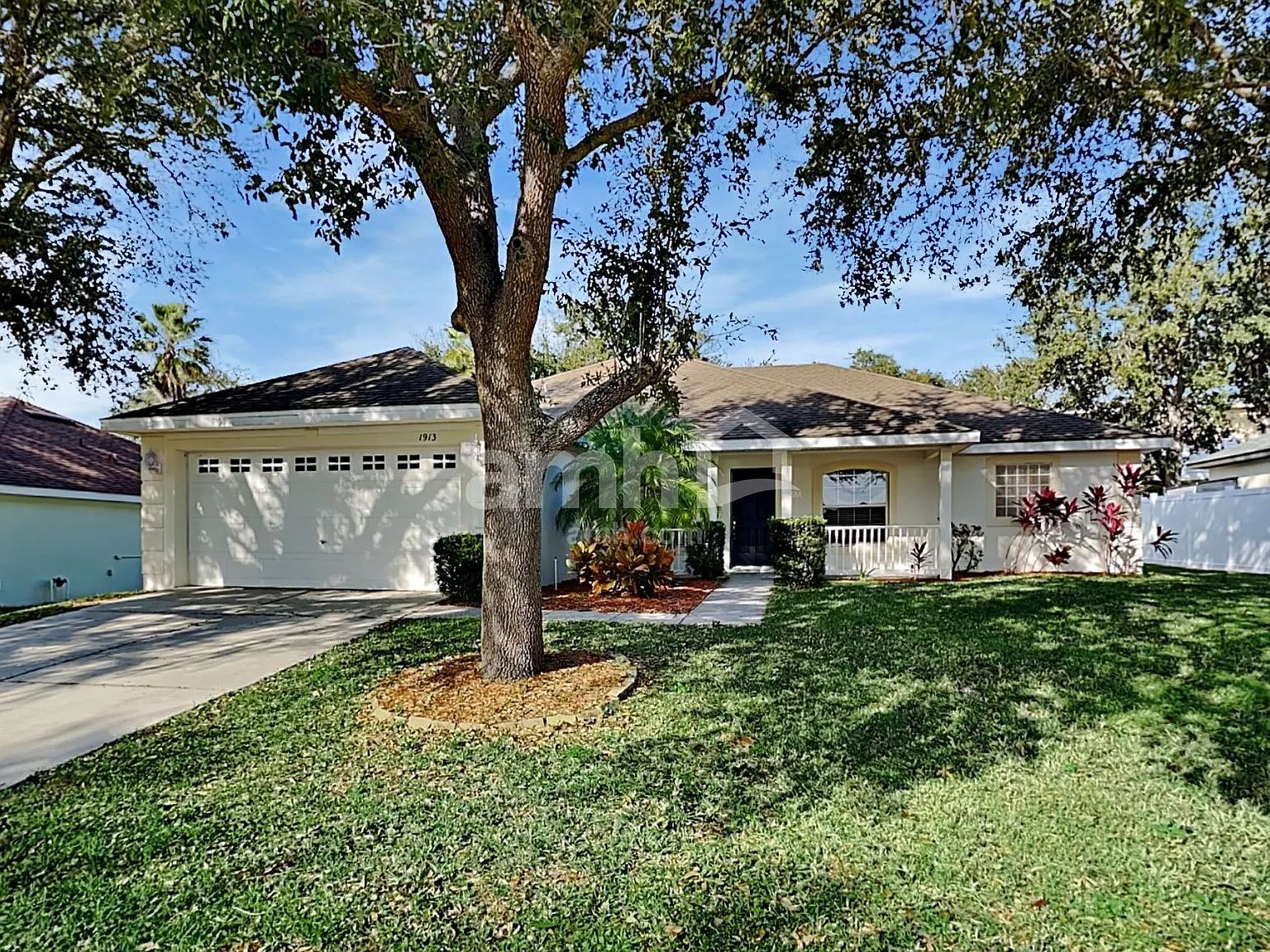 3 bed, 2.0 bath, 2035 sqft, $2,485 — Photo 1