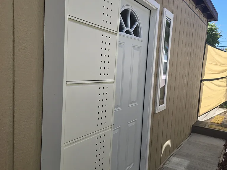 2481 E Canal Dr #1 — Photo 1