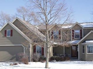 8346 S 51st St, Franklin, WI 53132