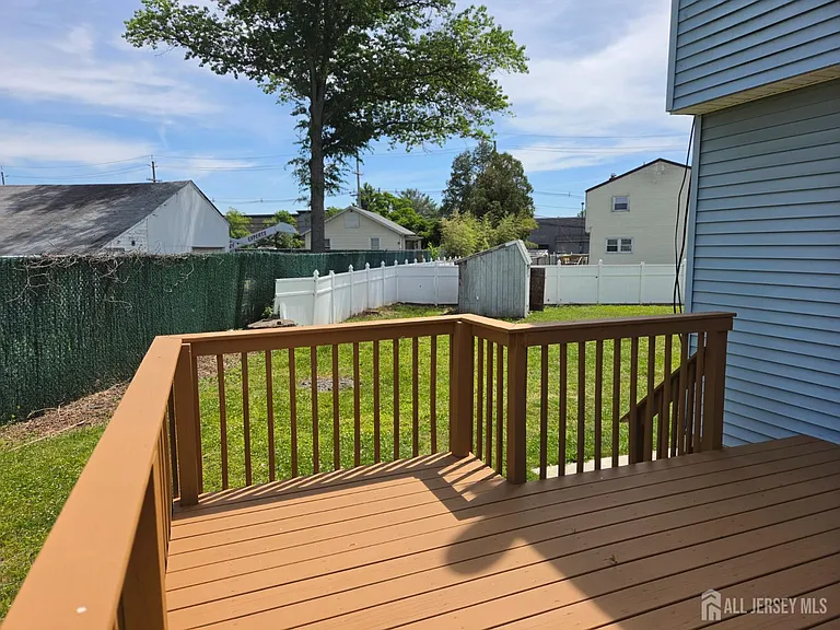 8 Chester Ct — Photo 27