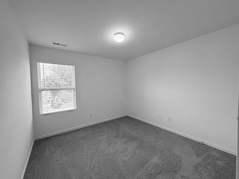 12 Saltford Ln — Photo 15