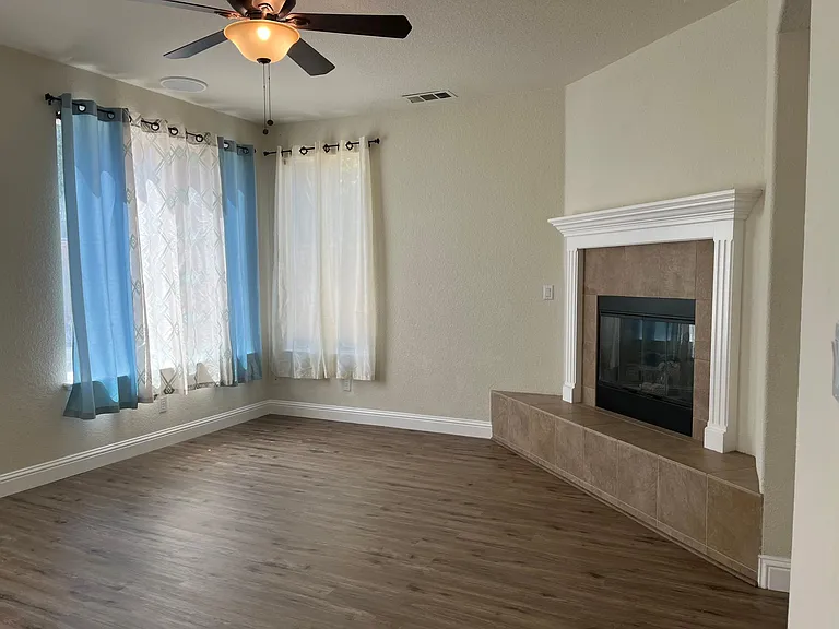 1760 Anastasia Dr — Photo 6