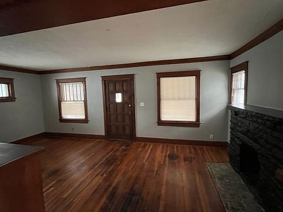 2nd image of 5525 Forest Ave