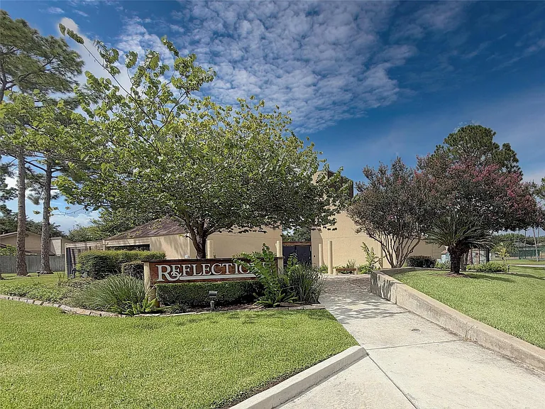 13103 Waldemere Dr — Photo 29