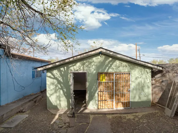 917 Edith Blvd SE, Albuquerque, NM 87102