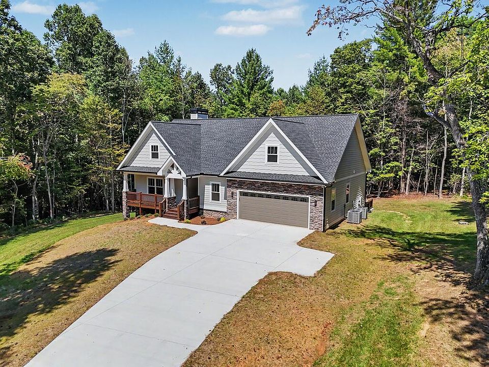 1st image of 443 Hawks Nest Rd