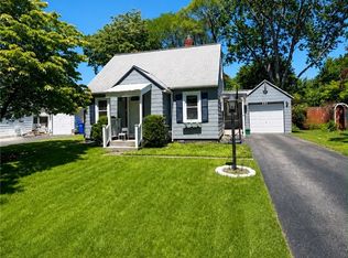 244 Ridgedale Cir, Rochester, NY 14616