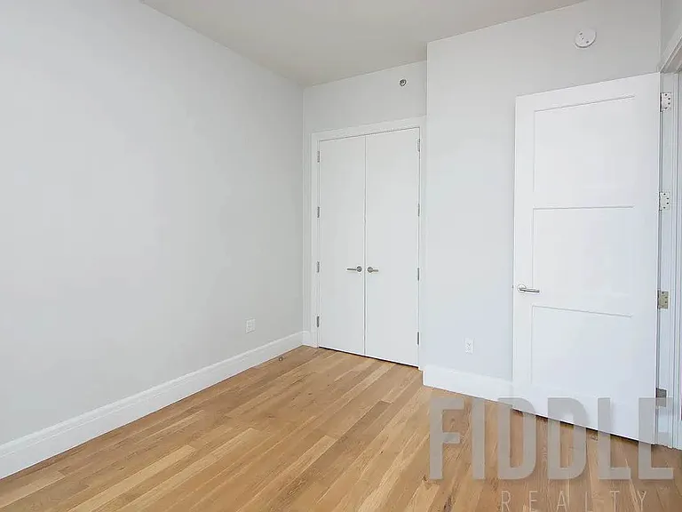 4441 Purves St #1908 — Photo 11