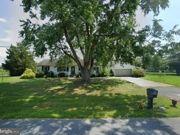 101 Sycamore Ln, Laurel, DE 19956