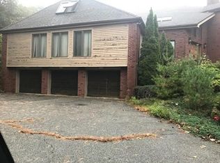 53 Camp St, Paxton, MA 01612