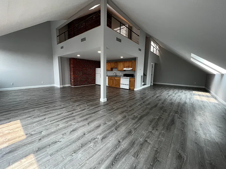 36 Abbott Street — Photo 73