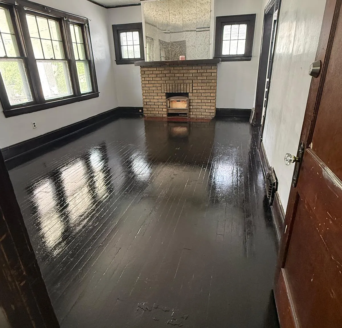 2 bed, $900 — Photo 2