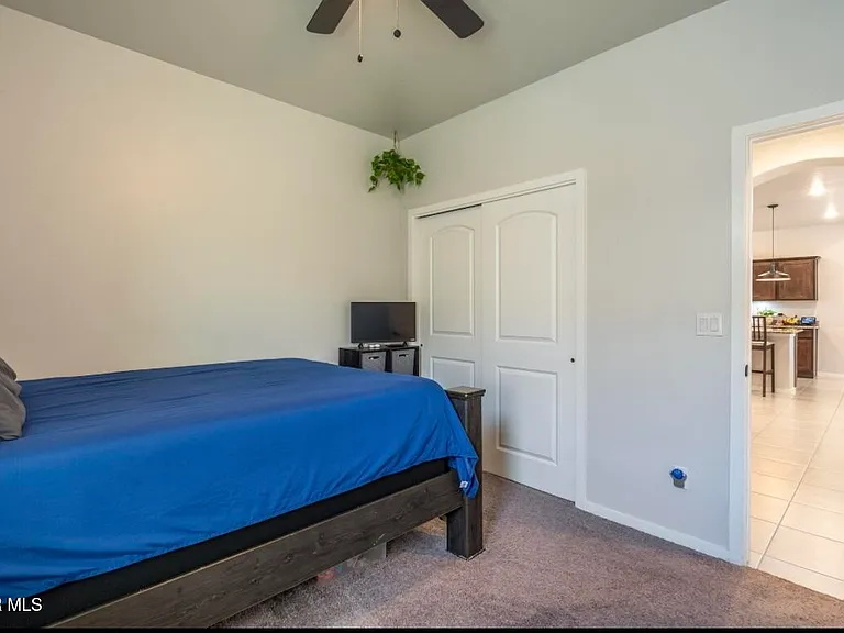 1056 Summer Breeze Pl — Photo 25