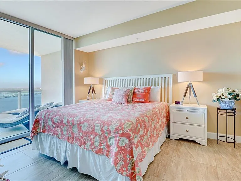 3000 Oasis Grand Blvd #3006 — Photo 14