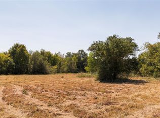 9487 Bauer Rd, Fayetteville, TX 78940