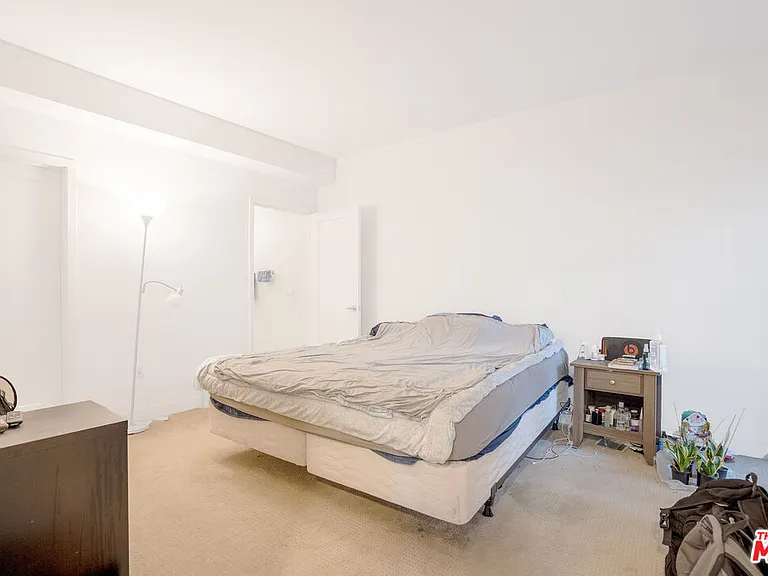 436 S Virgil Ave #312 — Photo 8