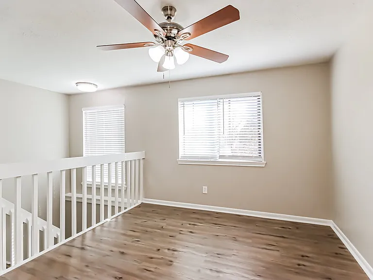 10015 Waving Fields Dr — Photo 9
