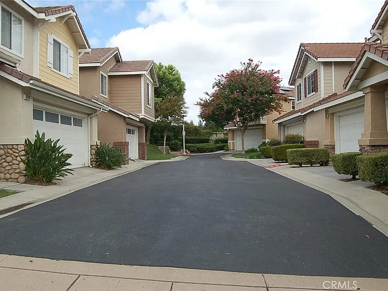 16143 Talbot Ct — Photo 21