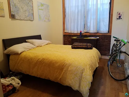 Rented by EXR | media 12