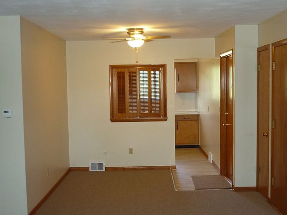Living Room / Dining Area