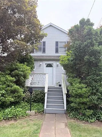 34 Parkside Dr