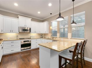 4071 Alpha Rd, Farmers Branch, TX 75244